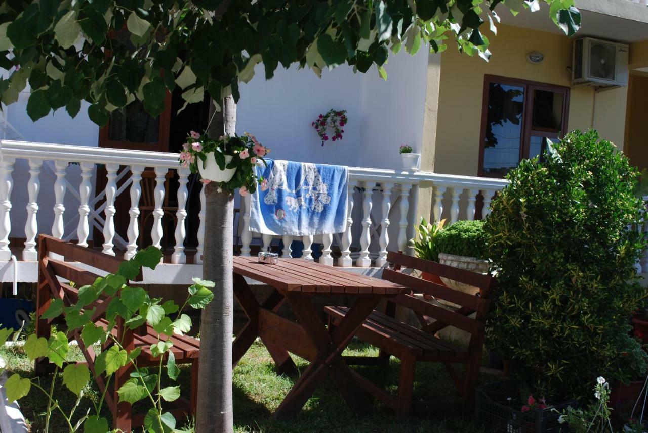 Apartments Hotel Al&De Velipoje Exterior photo